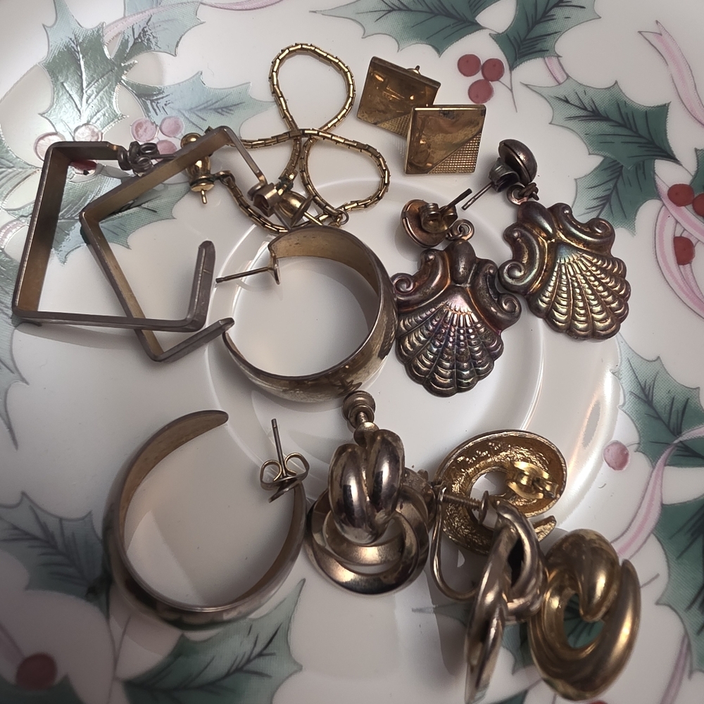 Vintage Earrings Gold And Silver Toned Earring Lot Bundle - Picture 14 of 15